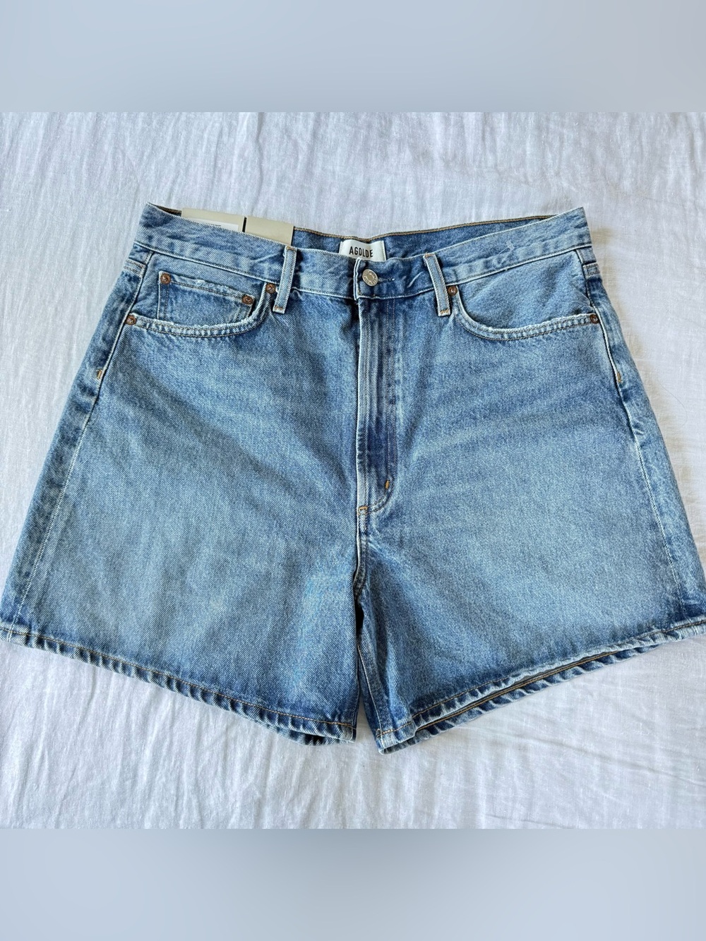 Agolde Stella High-Rise Light Denim Shorts NEW Size 31 - Picture 2 of 8